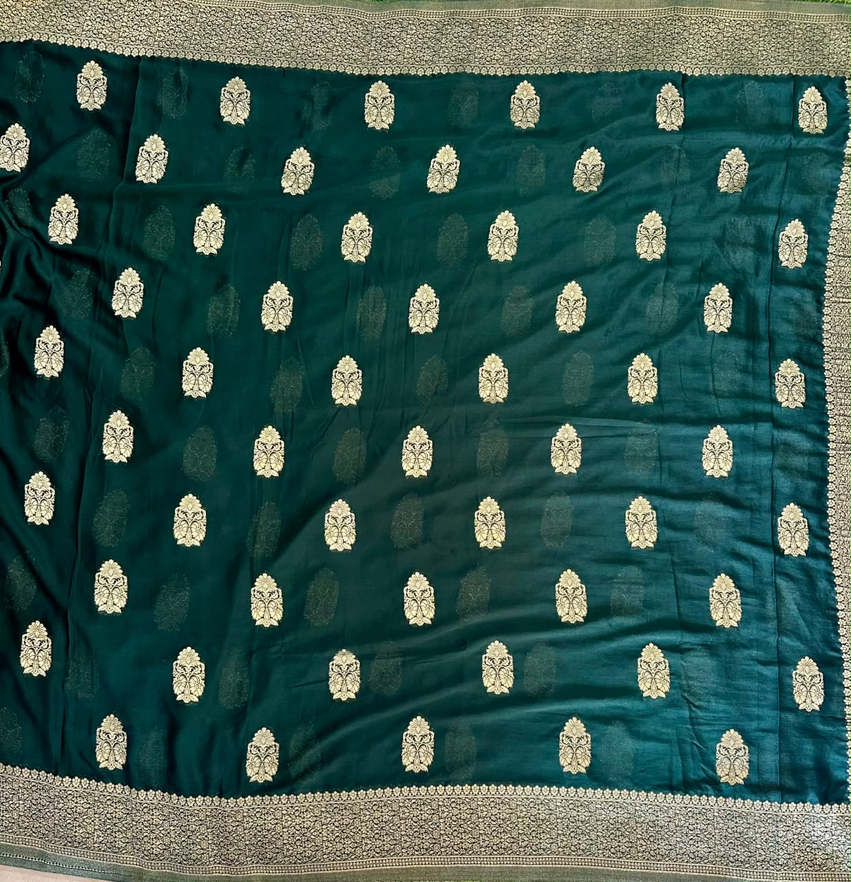 Benaras Saree Big Butta image 2