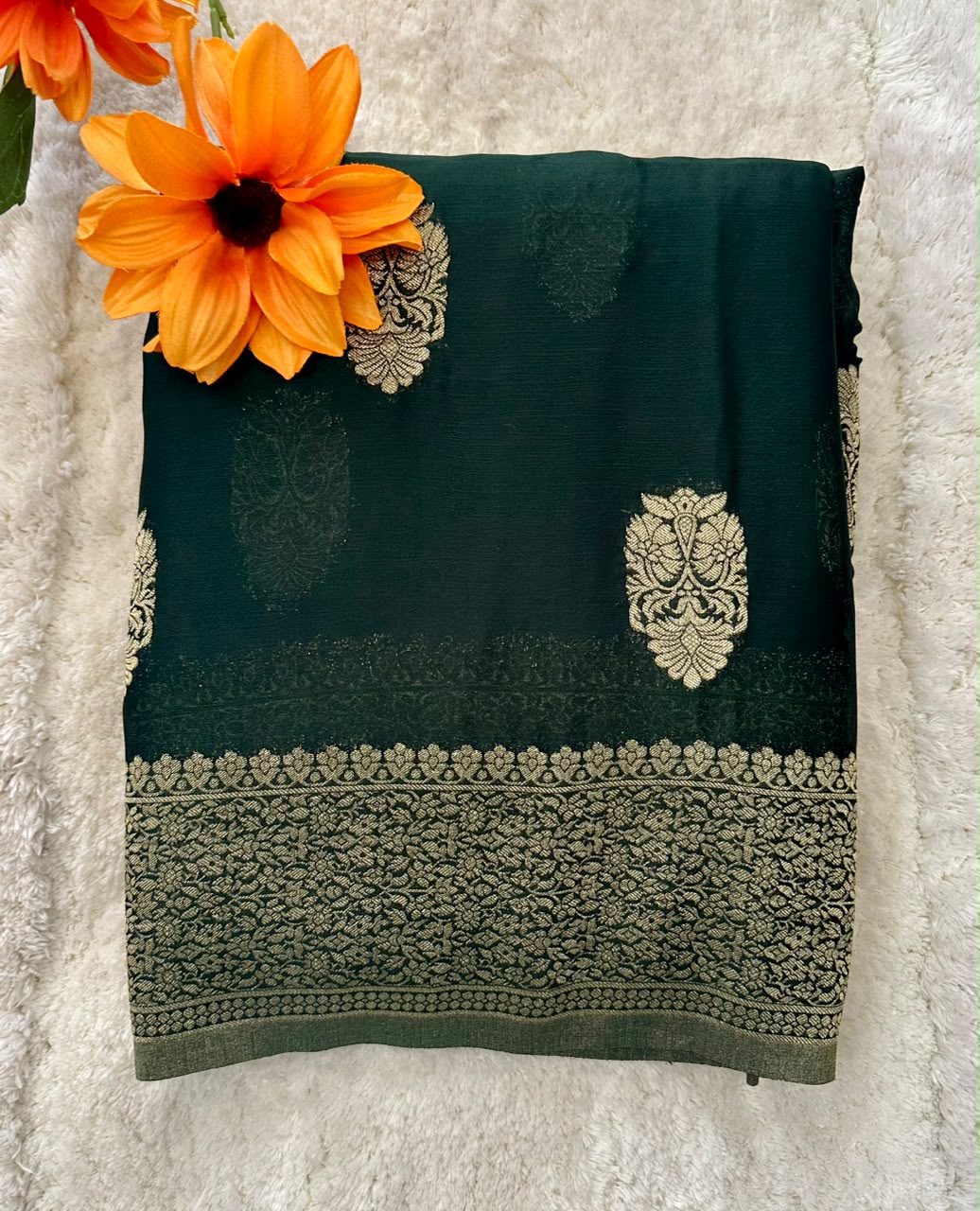 Benaras Saree Big Butta